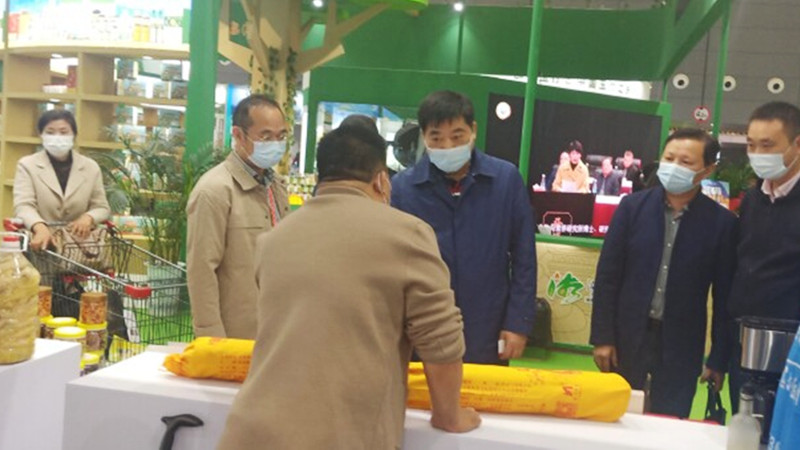第23届中国中部（湖南）农业博览会 “阳光助残展区”掀起直播带货“浪潮”
